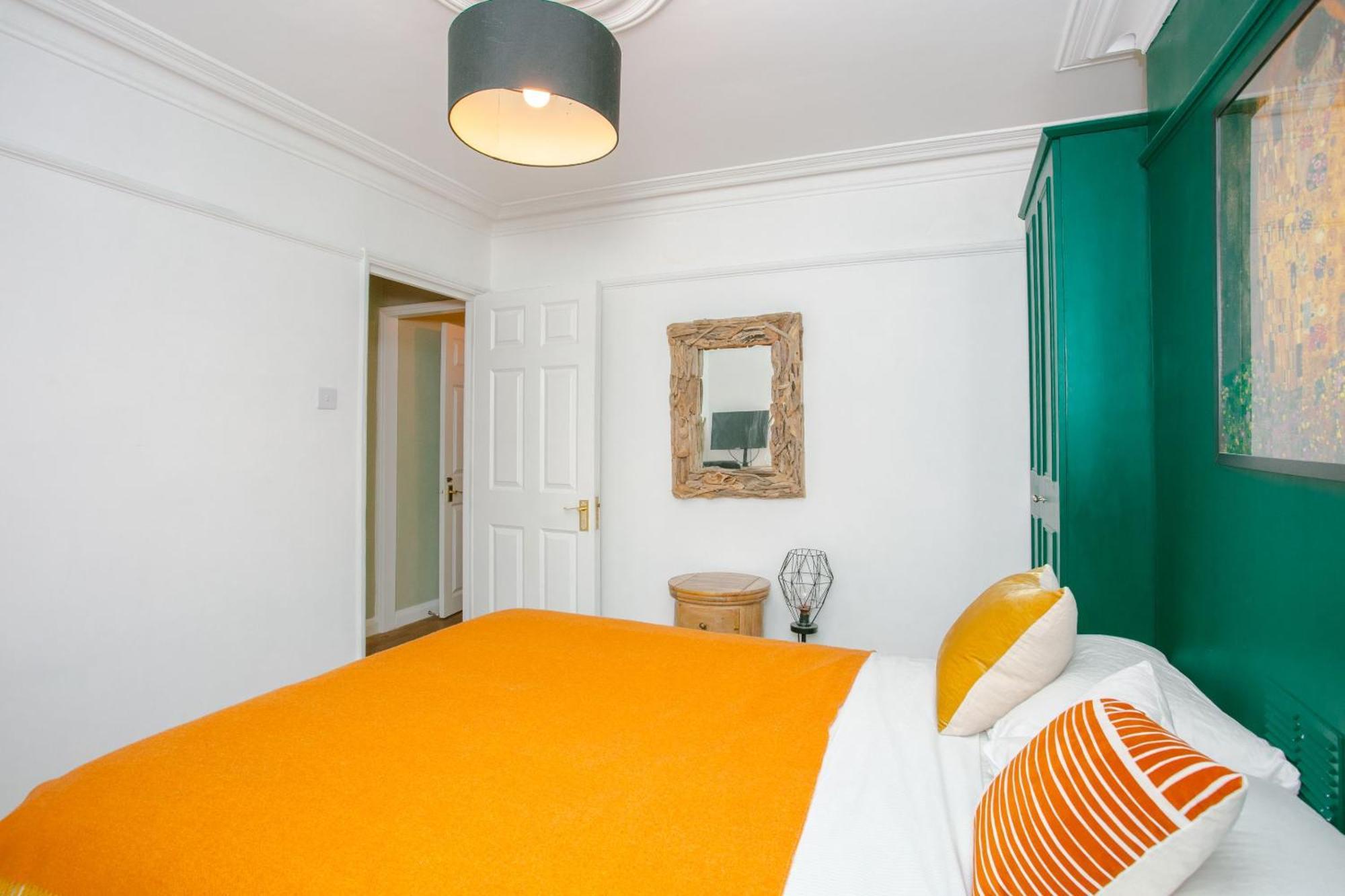 Modern Garden Apartment Camden London Exterior photo